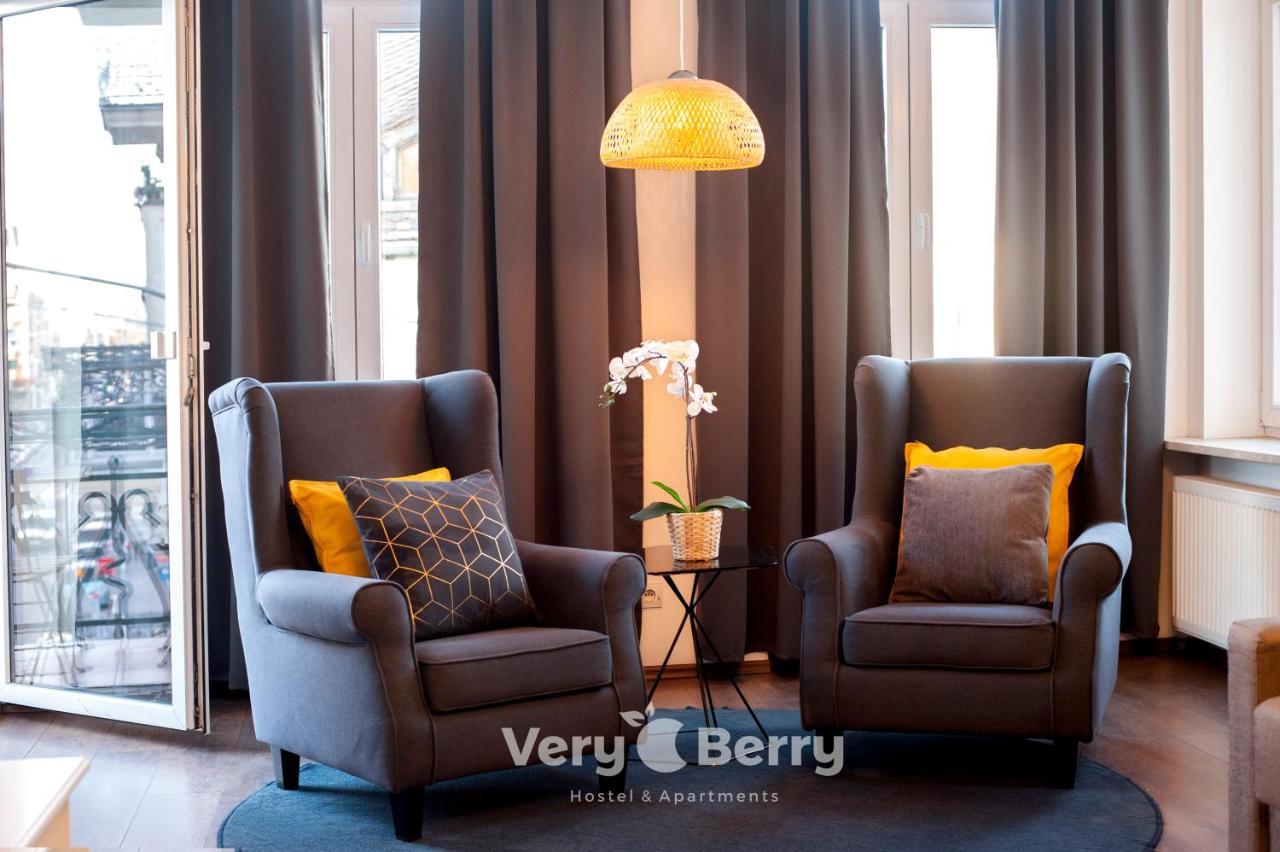Very Berry - Garbary 27 - Apartament Z Balkonem, Old City, Check In 24H Apartment Poznan Exterior photo